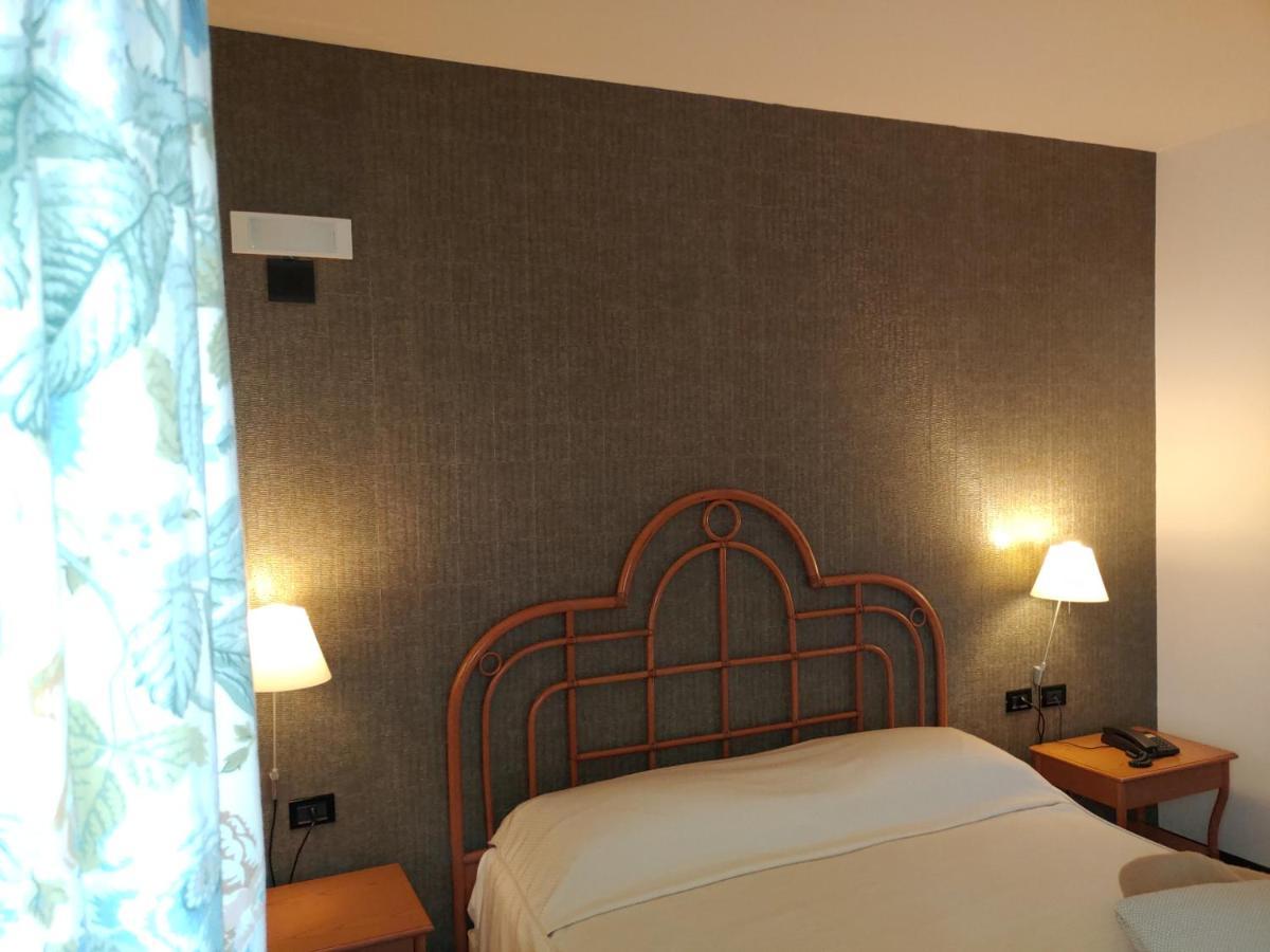 Locanda Del Boscogrande Montegrosso d'Asti Екстер'єр фото
