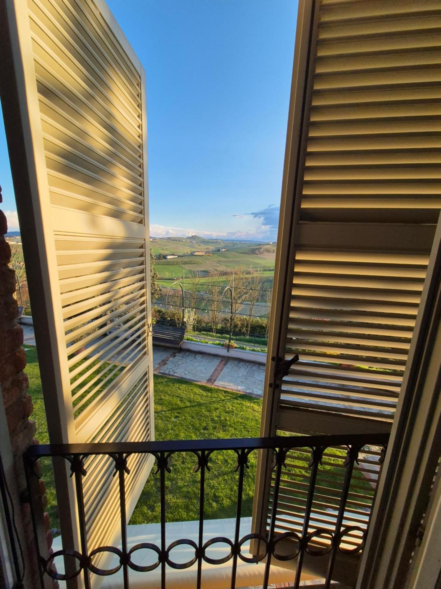 Locanda Del Boscogrande Montegrosso d'Asti Екстер'єр фото